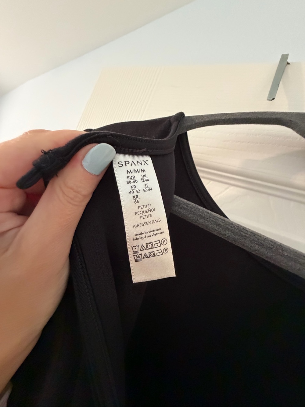 SPANX Black Sleeveless Jumpsuit - Picture 3 of 5